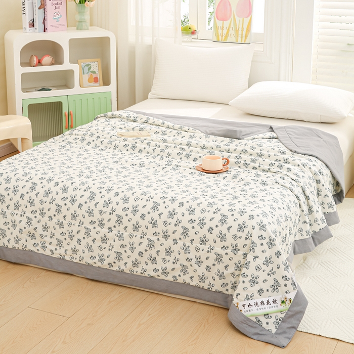 91家纺网 家纺一手货源 找家纺 锦鹭被业 2025新款A类里外全棉印花夏被 草莓园