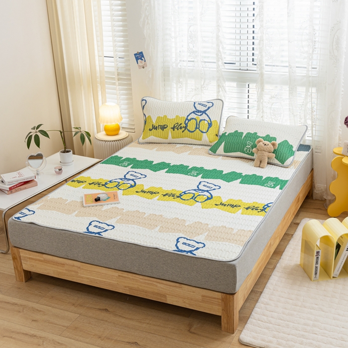 91家纺网 家纺一手货源 找家纺 默忆 2025新款凉感丝印花乳胶凉席 酷酷熊