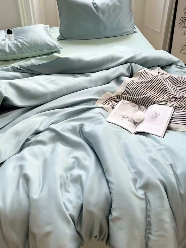 91家纺网 家纺一手货源 找家纺 2025新款60支兰精天丝轻奢纯色双拼四件套 天空蓝-浅艾绿