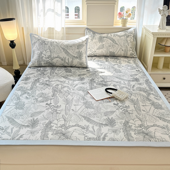 91家纺网 家纺一手货源 找家纺 绒艺席业 2025新款600D冰丝印花数码印花冰藤席赫本风系列 半暮之梦