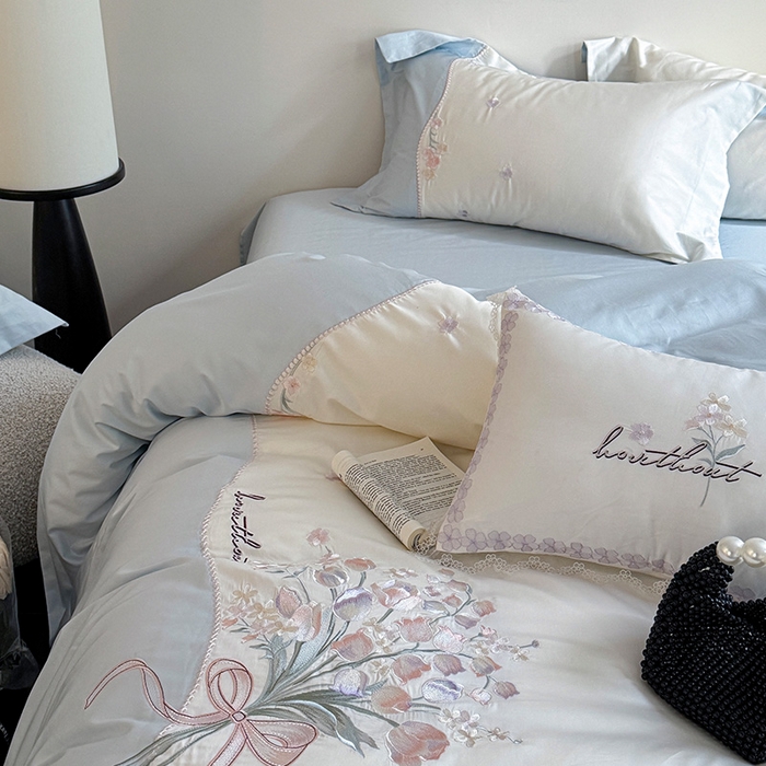 91家纺网 家纺一手货源 找家纺 优悦生活馆 2025新款全棉新疆长绒棉四件套-鸢尾花畔 控价 鸢尾花畔-浅云蓝