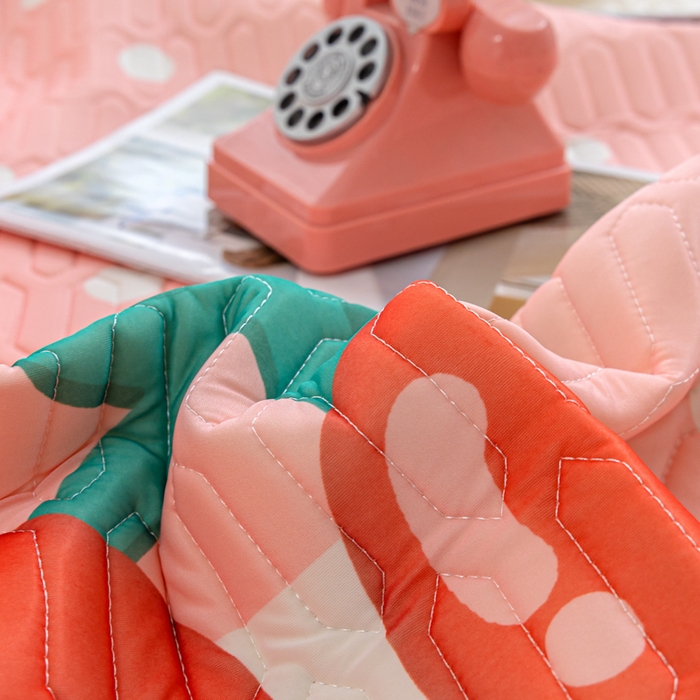 91家纺网 家纺一手货源 找家纺 默忆 2025新款凉感丝印花乳胶凉席 甜心樱桃