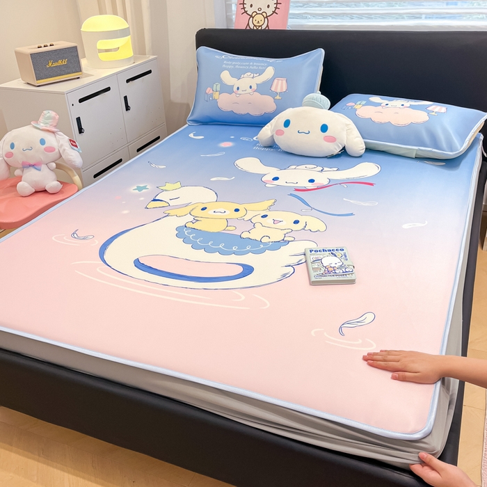 91家纺网 家纺一手货源 找家纺 暮思家居 2025新款正版授权A类大版数码印花三丽鸥可机洗1200D冰丝凉席可组合针织棉夏被四件套床笠款 床笠款-天使大耳狗