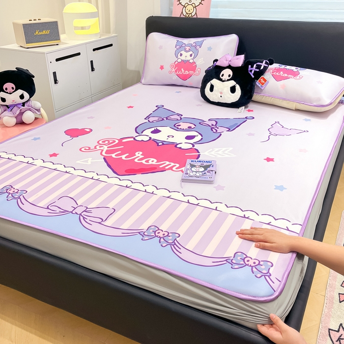 91家纺网 家纺一手货源 找家纺 （总）暮思家居 2025新款正版授权A类大版数码印花三丽鸥可机洗1200D冰丝凉席可组合针织棉夏被四件套床笠款