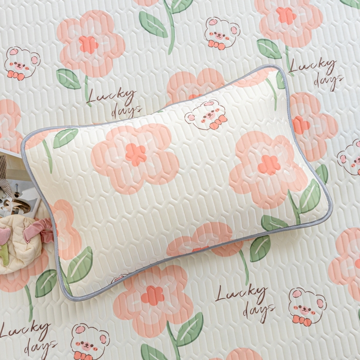 91家纺网 家纺一手货源 找家纺 默忆 2025新款凉感丝印花乳胶凉席 花田雨梦