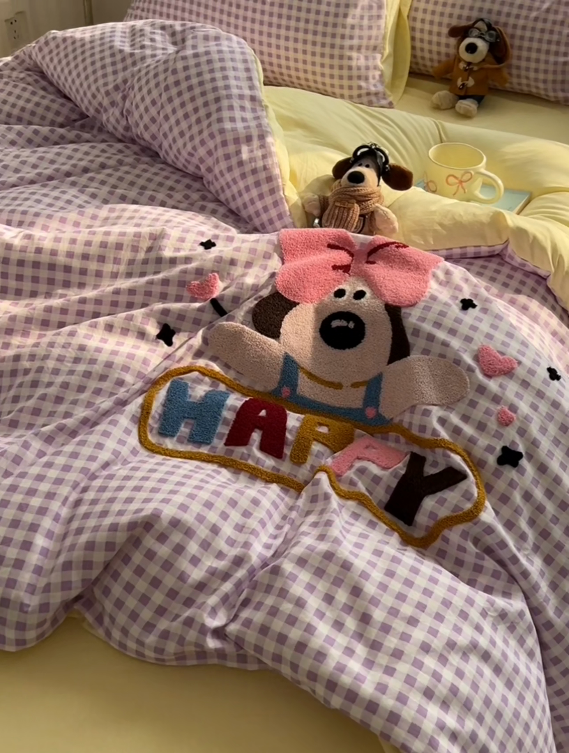 91家纺网 家纺一手货源 找家纺 （总）子钦2025新款云朵棉印加绣卡通毛巾绣四件套-飞行狗系列