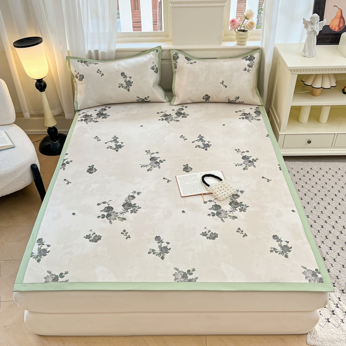 91家纺网 家纺一手货源 找家纺 绒艺席业 2025新款600D冰丝印花数码印花冰藤席赫本风系列 苑叶