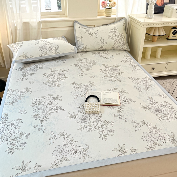 91家纺网 家纺一手货源 找家纺 绒艺席业 2025新款600D冰丝印花数码印花冰藤席赫本风系列 一杯清茶