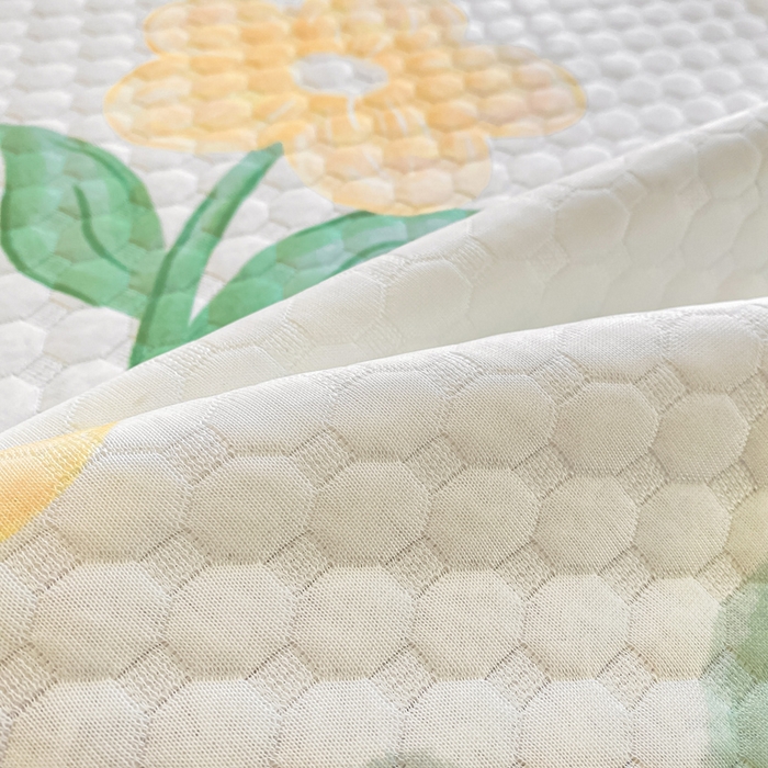 91家纺网 家纺一手货源 找家纺 康纳利2025新款A类冰豆豆床裙款凉席夏被四件套凉感丝空调被送买家秀 春之韵