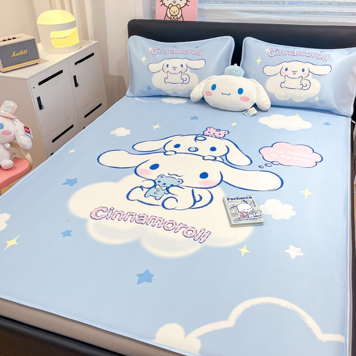 91家纺网 家纺一手货源 找家纺 暮思家居 2025新款正版授权A类大版数码印花三丽鸥可机洗1200D冰丝凉席可组合针织棉夏被四件套床笠款 床笠款-云朵玉桂狗