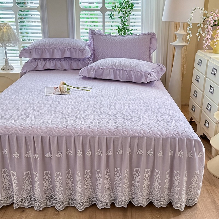 91家纺网 家纺一手货源 找家纺 花香四季家纺 2025新款夹棉绗缝床裙单件三件套法式四件套套件蕾丝公主风 紫色