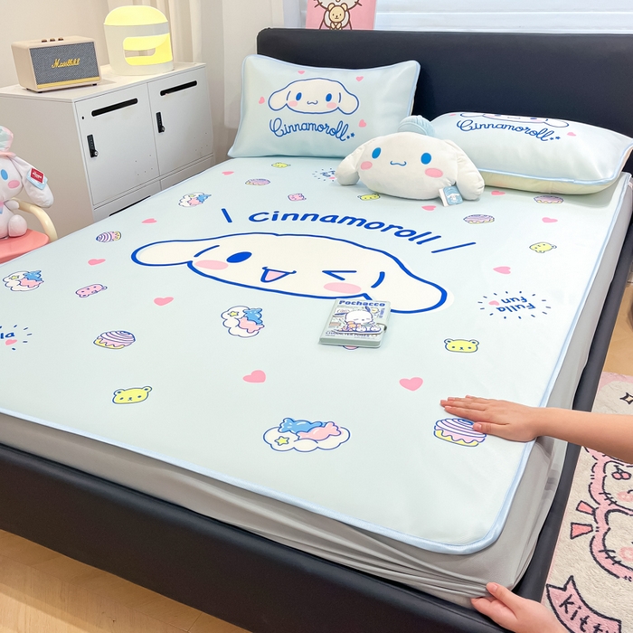 91家纺网 家纺一手货源 找家纺 暮思家居 2025新款正版授权A类大版数码印花三丽鸥可机洗1200D冰丝凉席可组合针织棉夏被四件套床笠款 床笠款-开心玉桂狗