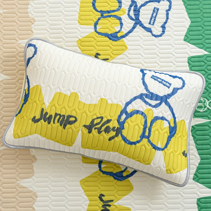 91家纺网 家纺一手货源 找家纺 默忆 2025新款凉感丝印花乳胶凉席 酷酷熊