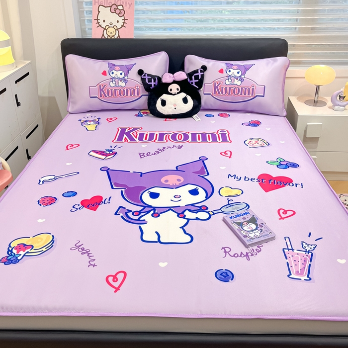 91家纺网 家纺一手货源 找家纺 暮思家居 2025新款正版授权A类大版数码印花三丽鸥可机洗1200D冰丝凉席可组合针织棉夏被四件套床笠款 床笠款-蓝莓库洛米