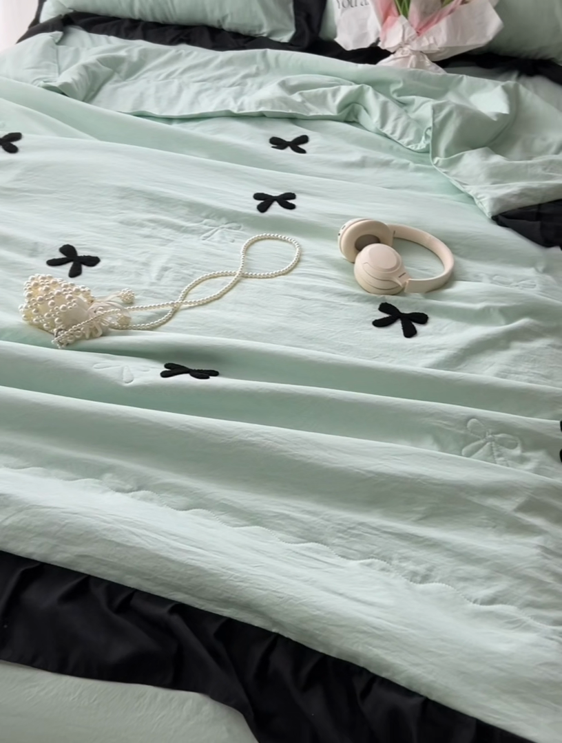 91家纺网 家纺一手货源 找家纺 （总）子钦2025新款法式毛巾绣花边单夏被夏被四件套-洛可可