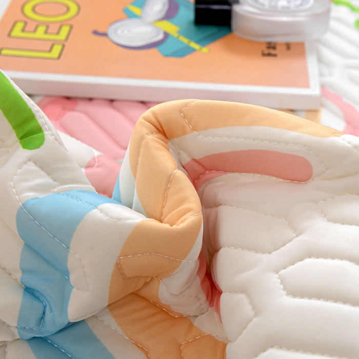 91家纺网 家纺一手货源 找家纺 默忆 2025新款凉感丝印花乳胶凉席 开心花园