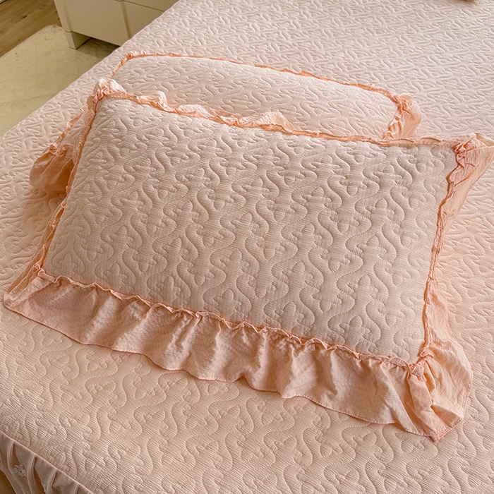 91家纺网 家纺一手货源 找家纺 （总）花香四季家纺 2025新款夹棉绗缝床裙单件三件套法式四件套套件蕾丝公主风