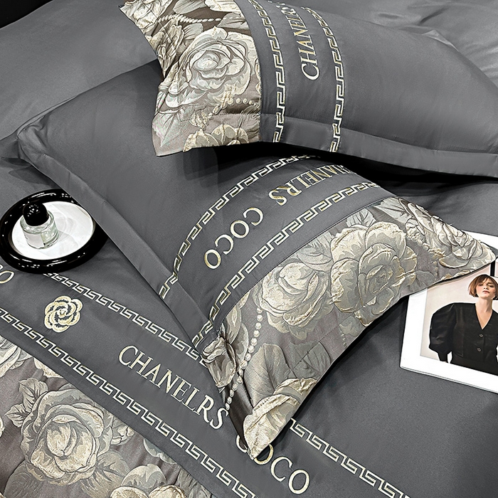 91家纺网 家纺一手货源 找家纺 富宁2025新款浮雕金丝提花刺绣四件套-恋花 曜石灰