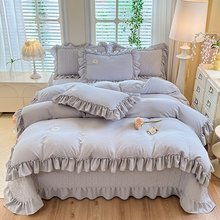 91家纺网 家纺一手货源 找家纺 花香四季家纺 2025新款泡芙小姐双层纱华夫格柔棉夹棉绗缝床盖单件三件四件套 泡芙小姐-灰