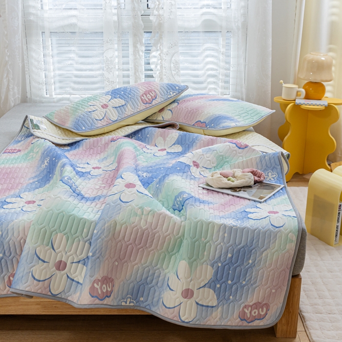 91家纺网 家纺一手货源 找家纺 默忆 2025新款凉感丝印花乳胶凉席 七彩世界