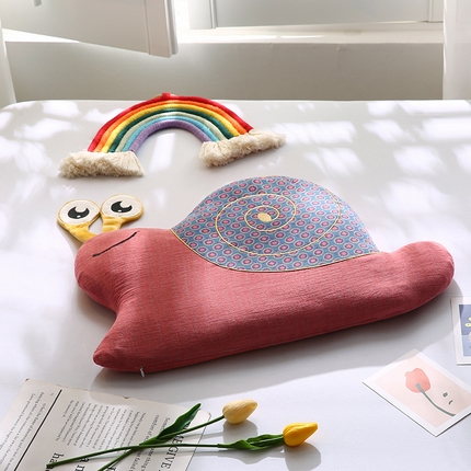 91家纺网 家纺一手货源 找家纺 蔻眠 2025圆点蜗牛-全棉双层纱卡通儿童荞麦枕芯成人枕头 蜗牛-红色 35x55cm