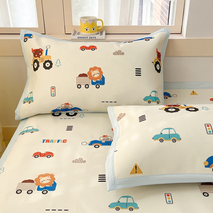 91家纺网 家纺一手货源 找家纺 绒艺席业 2025新款600D冰丝印花数码印花冰藤席卡通小清新系列 快乐总动员