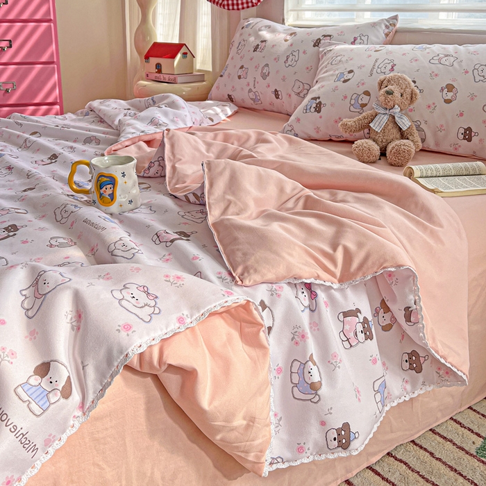 91家纺网 家纺一手货源 找家纺 妖妖家纺2025新款糯糯夏凉被四件套夏凉被空调被 狗狗乐园