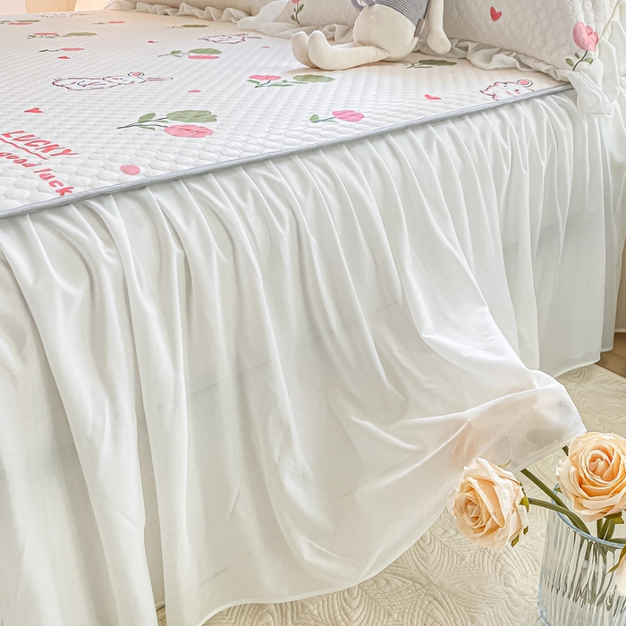 91家纺网 家纺一手货源 找家纺 康纳利2025新款A类冰豆豆床裙款凉席夏被四件套凉感丝空调被送买家秀 花间兔