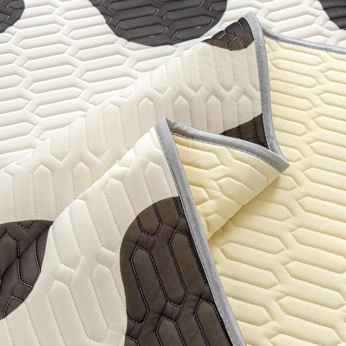 91家纺网 家纺一手货源 找家纺 默忆 2025新款凉感丝印花乳胶凉席 快乐熊猫