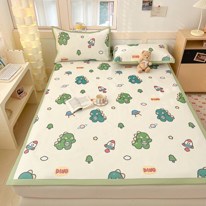 91家纺网 家纺一手货源 找家纺 绒艺席业 2025新款600D冰丝印花数码印花冰藤席卡通小清新系列 恐龙乐园