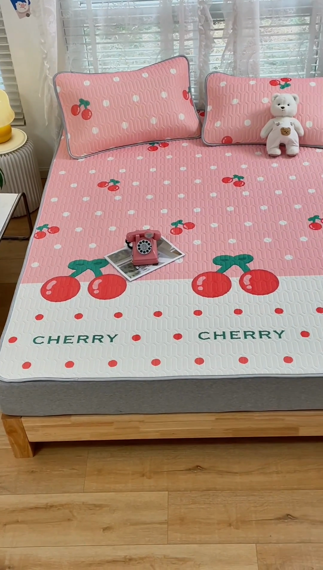 91家纺网 家纺一手货源 找家纺 默忆 2025新款凉感丝印花乳胶凉席 甜心樱桃