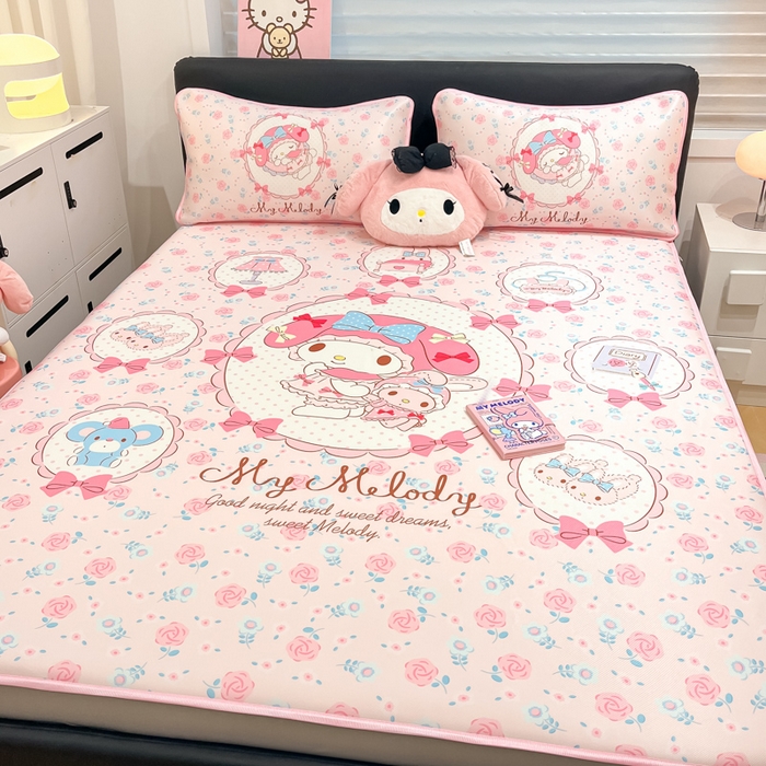 91家纺网 家纺一手货源 找家纺 暮思家居 2025新款正版授权A类大版数码印花三丽鸥可机洗1200D冰丝凉席可组合针织棉夏被四件套床笠款 床笠款-花园美乐蒂