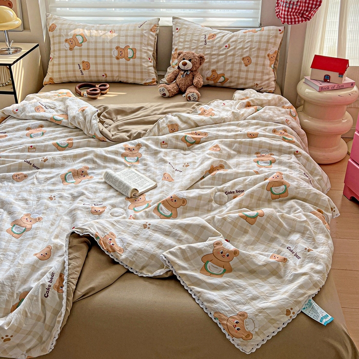 91家纺网 家纺一手货源 找家纺 妖妖家纺2025新款糯糯夏凉被四件套夏凉被空调被 厨师小熊