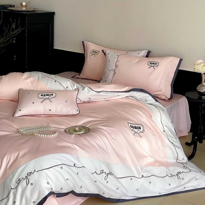 91家纺网 家纺一手货源 找家纺 （总）品家居2025新款高支高密贡缎长绒棉四件套-觅