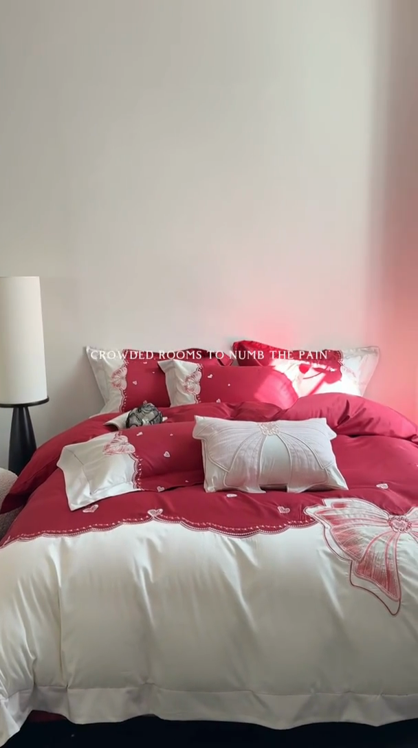 91家纺网 家纺一手货源 找家纺 优悦生活馆 2025新款全棉新疆长绒棉四件套-恋恋时光 控价 恋恋时光-胭脂红