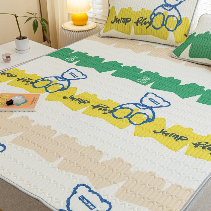 91家纺网 家纺一手货源 找家纺 默忆 2025新款凉感丝印花乳胶凉席 酷酷熊