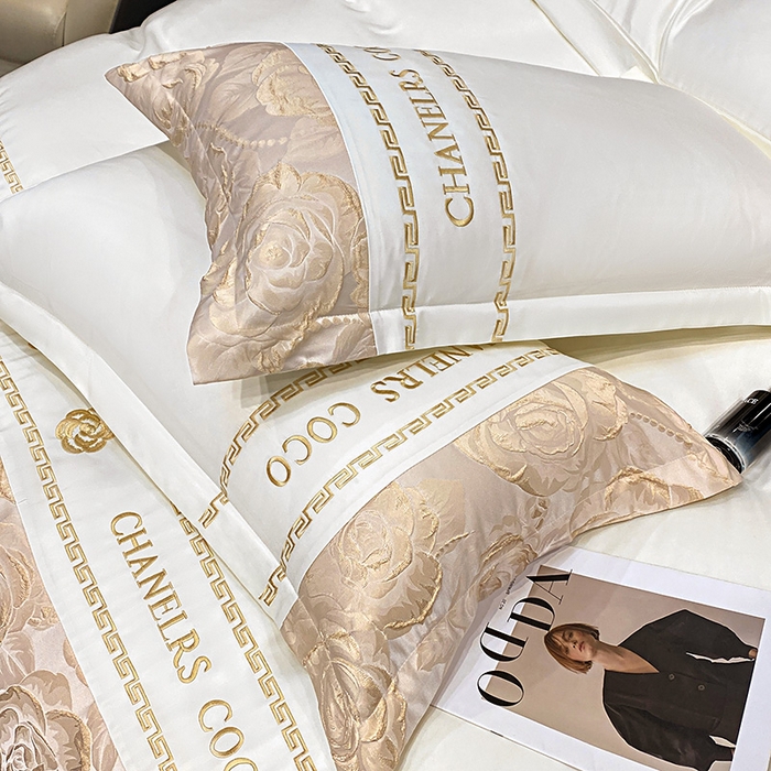 91家纺网 家纺一手货源 找家纺 富宁2025新款浮雕金丝提花刺绣四件套-恋花 清冷白