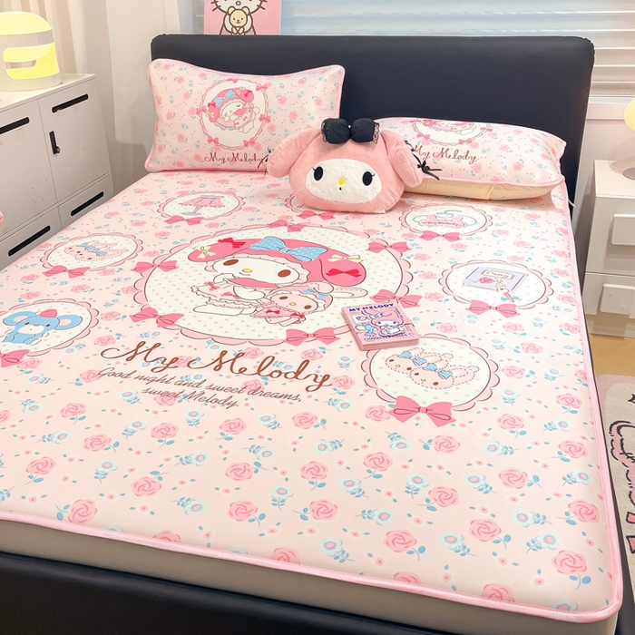 91家纺网 家纺一手货源 找家纺 暮思家居 2025新款正版授权A类大版数码印花三丽鸥可机洗1200D冰丝凉席可组合针织棉夏被四件套床笠款 床笠款-花园美乐蒂