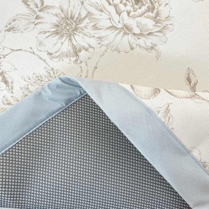 91家纺网 家纺一手货源 找家纺 绒艺席业 2025新款600D冰丝印花数码印花冰藤席赫本风系列 春风吹