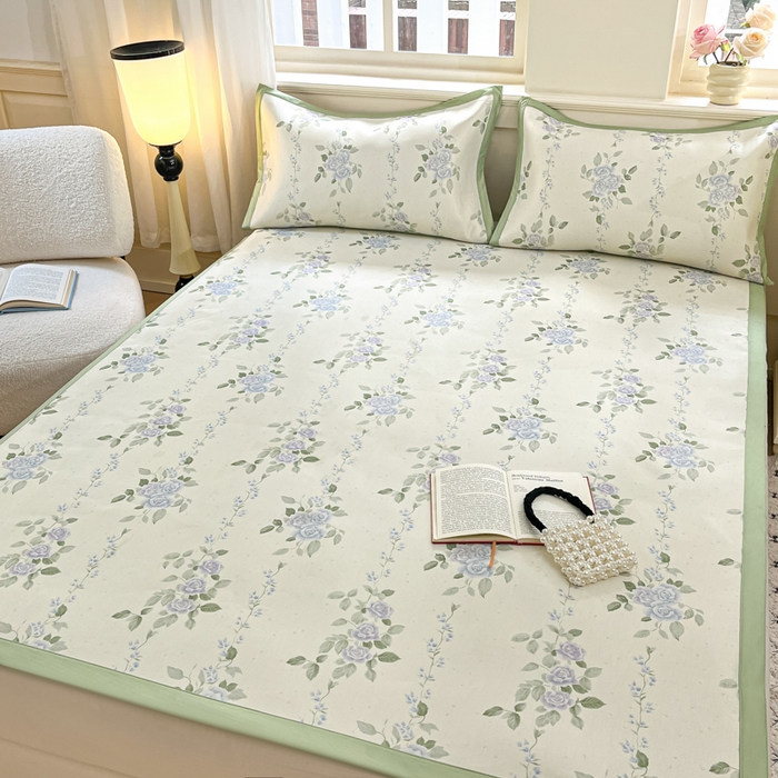 91家纺网 家纺一手货源 找家纺 绒艺席业 2025新款600D冰丝印花数码印花冰藤席赫本风系列 蔓野