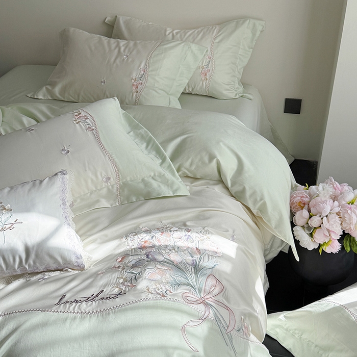 91家纺网 家纺一手货源 找家纺 优悦生活馆 2025新款全棉新疆长绒棉四件套-鸢尾花畔 控价 鸢尾花畔-夏至绿