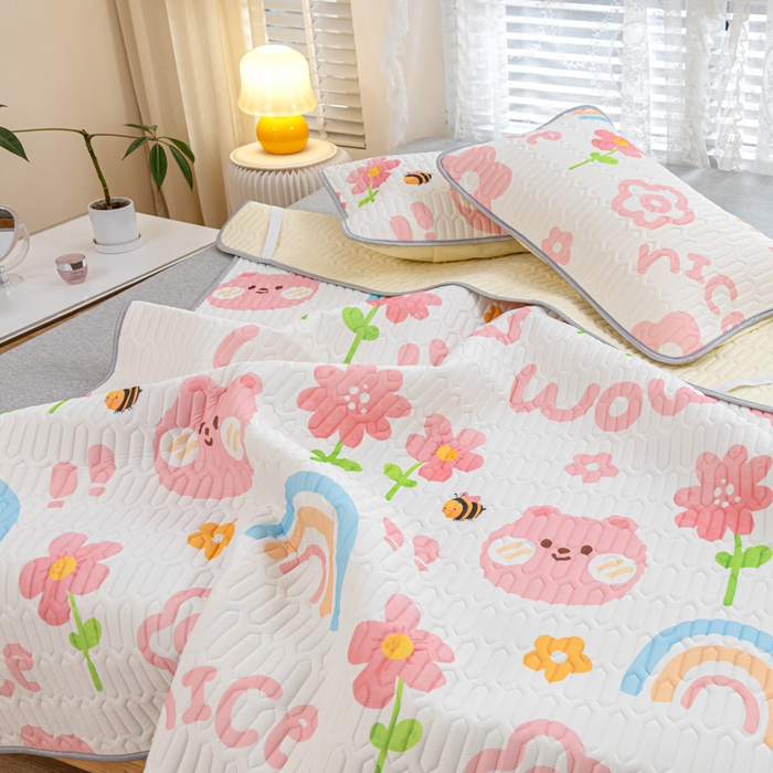 91家纺网 家纺一手货源 找家纺 默忆 2025新款凉感丝印花乳胶凉席 开心花园