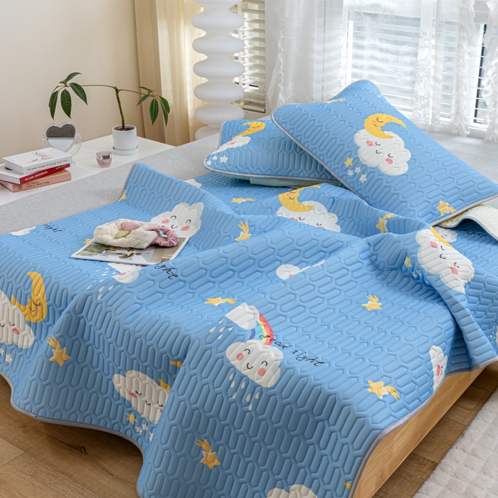 91家纺网 家纺一手货源 找家纺 默忆 2025新款凉感丝印花乳胶凉席 可爱云朵