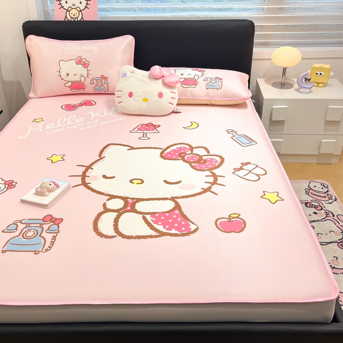 91家纺网 家纺一手货源 找家纺 暮思家居 2025新款正版授权A类大版数码印花三丽鸥可机洗1200D冰丝凉席可组合针织棉夏被四件套床笠款 床笠款-晚安KT