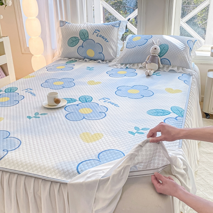 91家纺网 家纺一手货源 找家纺 康纳利2025新款A类冰豆豆床裙款凉席夏被四件套凉感丝空调被送买家秀 花语