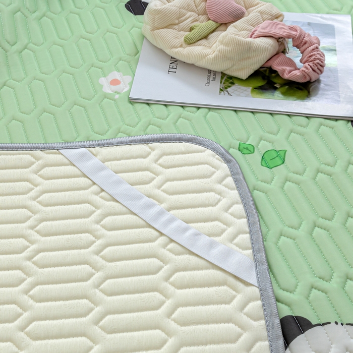 91家纺网 家纺一手货源 找家纺 默忆 2025新款凉感丝印花乳胶凉席 开心熊猫