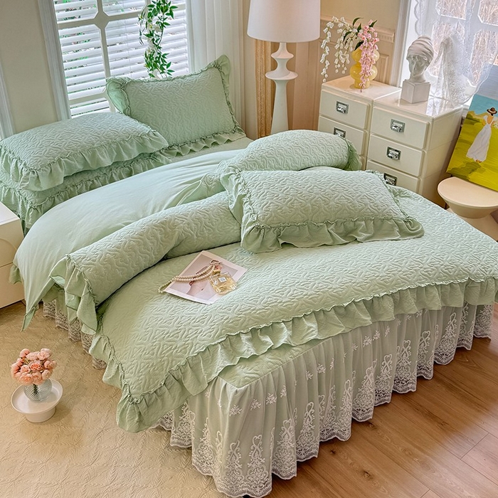 91家纺网 家纺一手货源 找家纺 花香四季家纺 2025新款夹棉绗缝床裙单件三件套法式四件套套件蕾丝公主风 绿色