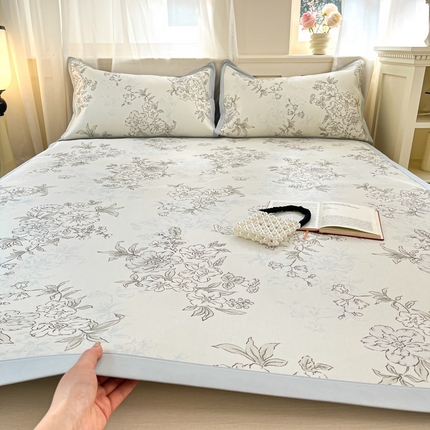 91家纺网 家纺一手货源 找家纺 绒艺席业 2025新款600D冰丝印花数码印花冰藤席赫本风系列 一杯清茶