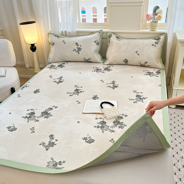 91家纺网 家纺一手货源 找家纺 绒艺席业 2025新款600D冰丝印花数码印花冰藤席赫本风系列 苑叶