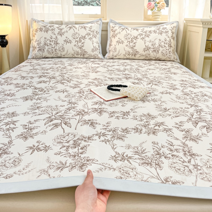 91家纺网 家纺一手货源 找家纺 绒艺席业 2025新款600D冰丝印花数码印花冰藤席赫本风系列 伊甸园